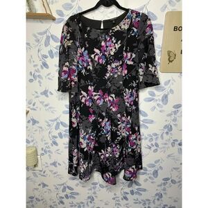Torrid Size 10 Floral Short Sleeve Dress